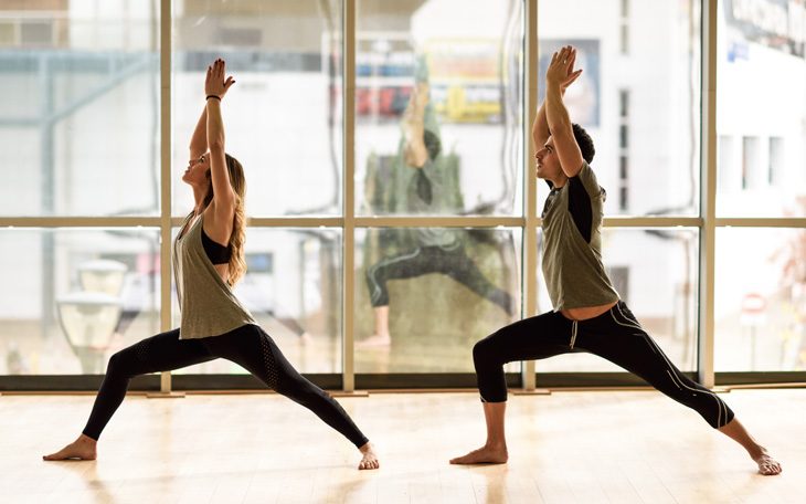 Aula de Yoga para Idosos, yoga em casa