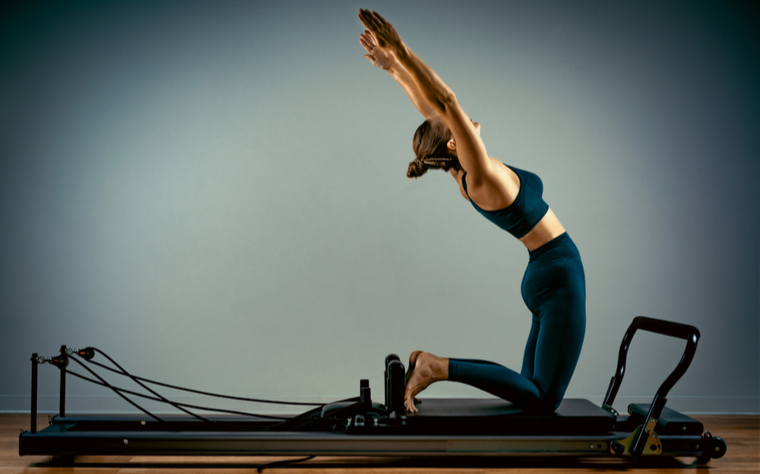 Benefícios do Pilates Clínico para o dia a dia das mulheres - Leve