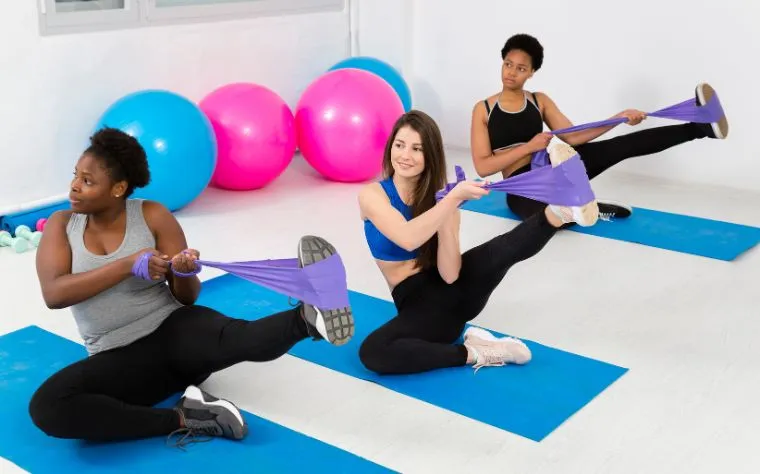 5 dicas indispensáveis para adaptar aulas de Pilates e atender qualquer público