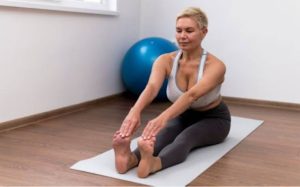 alongamento-da-cadeia-posterior -aliviar-o-corpo-travado