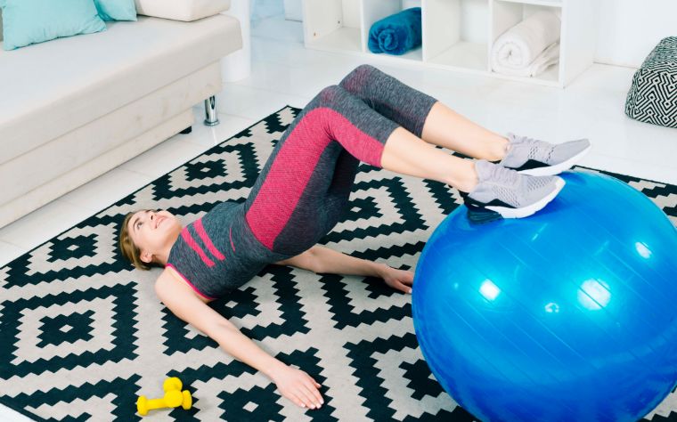 elevação-pélvica-pilates-na-maturidade
